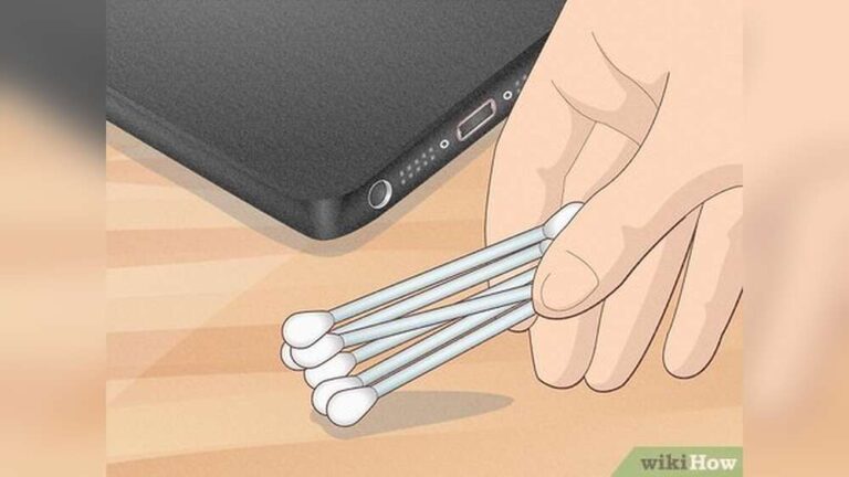 How to Clean Headphone Plug: Easy Steps for Crystal Clear Sound
