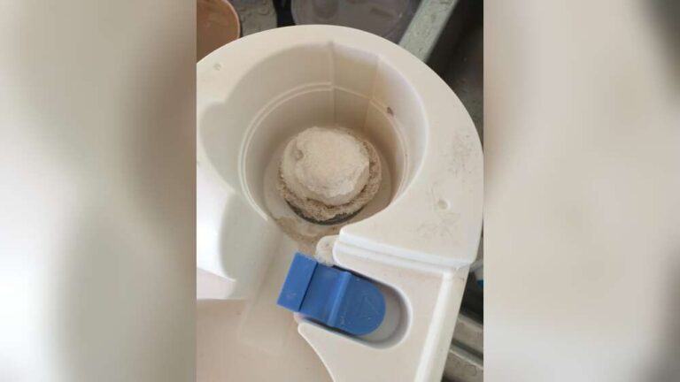 How to Clean Mineral Deposits from Humidifier: Easy Steps